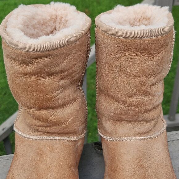 UGG Classic Short Sparkle Heel Boots | Size 8 | Style 1090891 - Picture 3 of 10